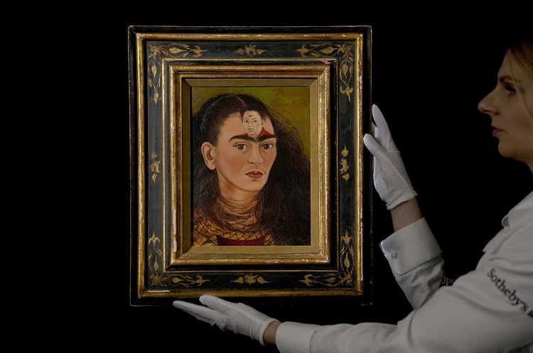
														
														Frida Kaloning avtoportreti kimoshdi savdosida rekord darajadagi narx evaziga sotildi
														
														