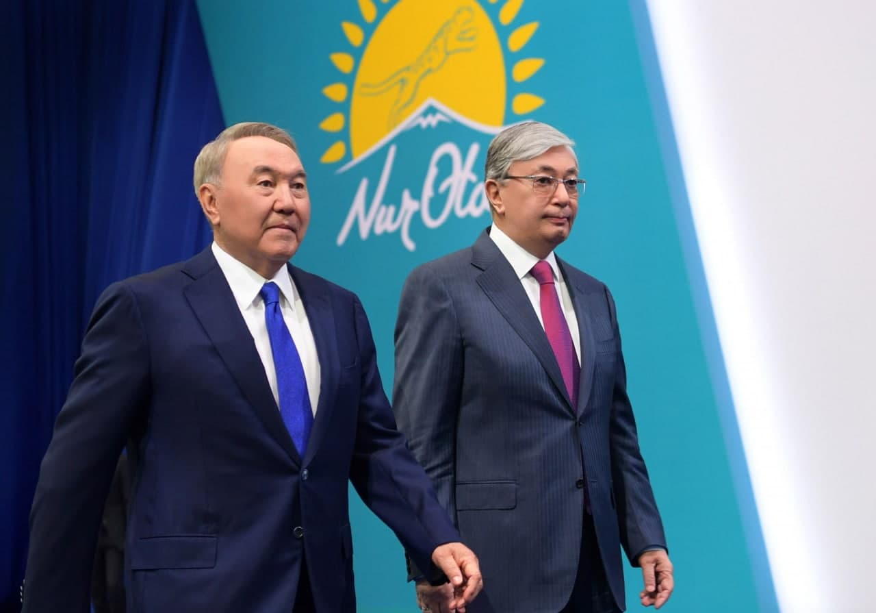 
														
														Nazarboyev "Nur Otan" partiyasi raisligini Qozog‘istonning hozirgi prezidentiga bo‘shatib beradi
														
														
