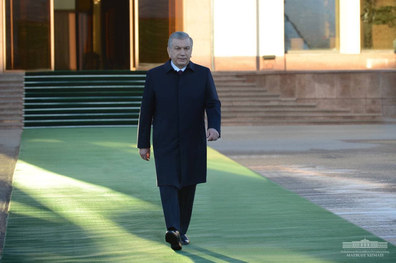 
														
														Shavkat Mirziyoyev Turkmanistonga joʻnab ketdi
														
														