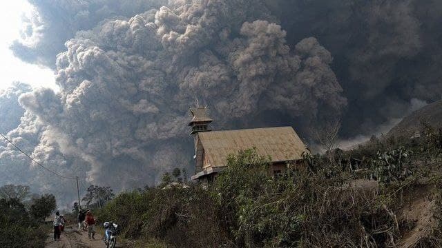 
														
														Indoneziyada Semeru vulqoni uyg‘ondi
														
														