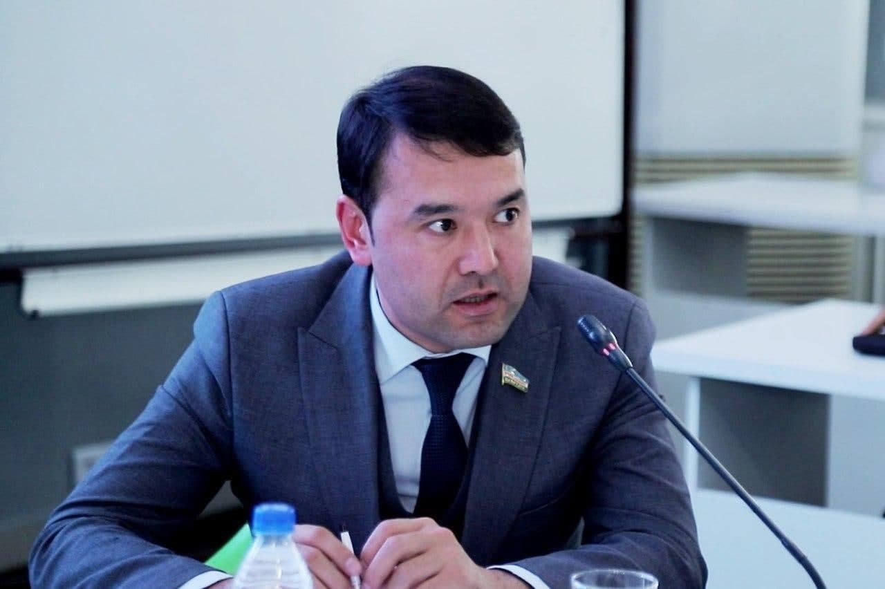 
														
														“Deputatlarga boshliq ham, ijro hokimiyatiga boshliq ham bir shaxs – hokim!” – Kusherbayev
														
														