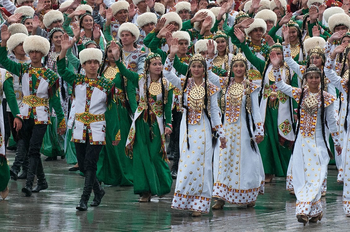 
											
											Turkmanistonda qo‘l ushlashib yurganlar hibsga olingani aytilmoqda
											
											