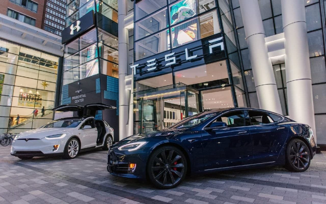 
											
											Tesla, Ford va GM elektromobillar narxini oshirdi
											
											