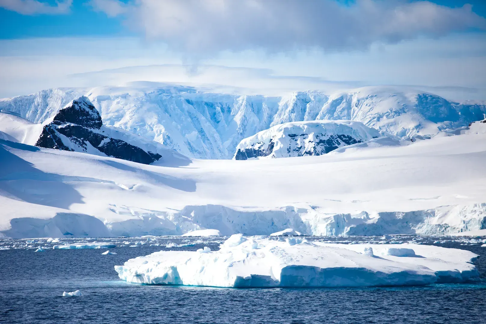 
											
											NASA Антарктидадаги муз қатламларининг йўқолишини тахмин қилди
											
											