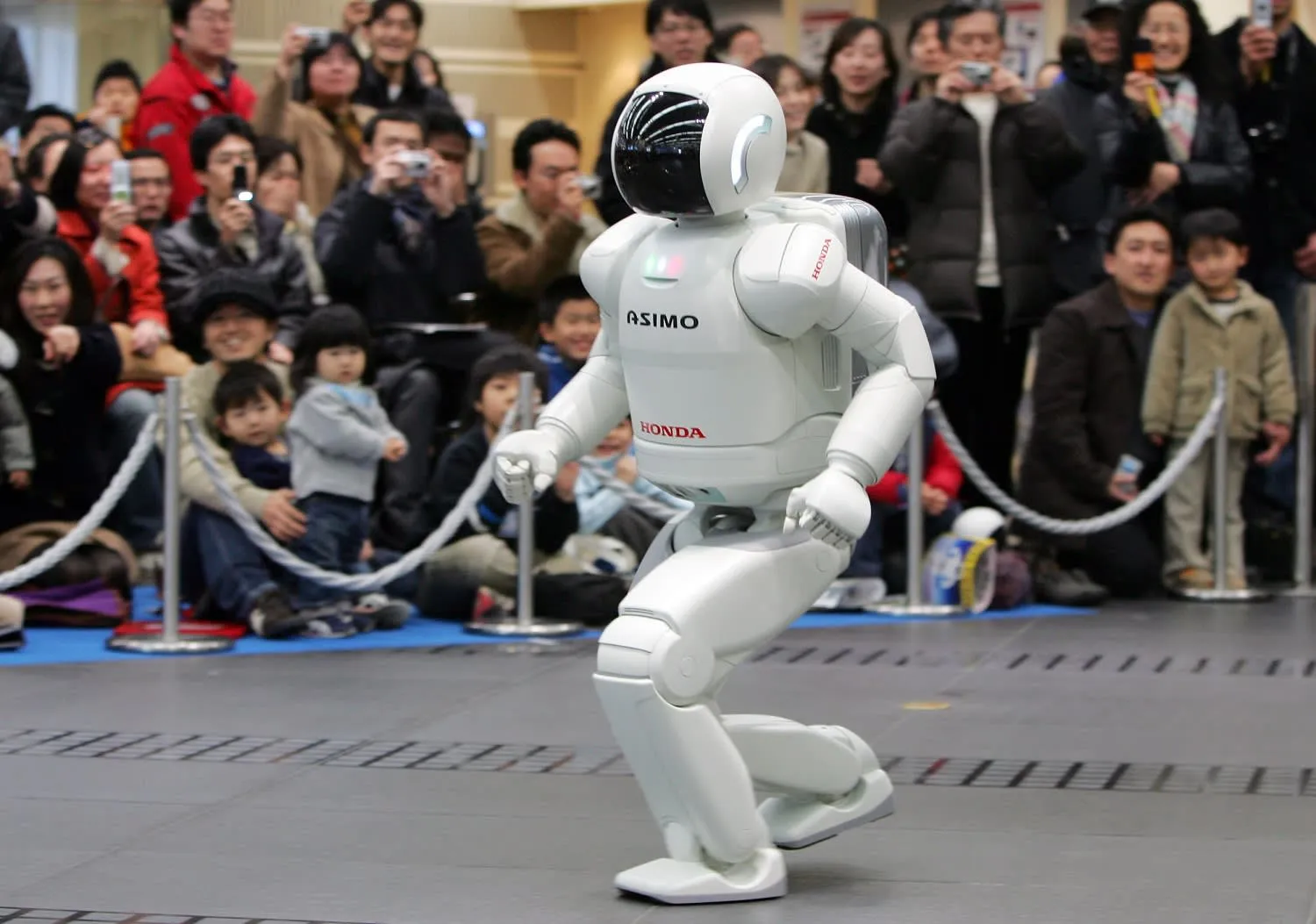 
											
											Yaponiyada sanoat robotlarining yangi avlodi taqdim etildi
											
											
