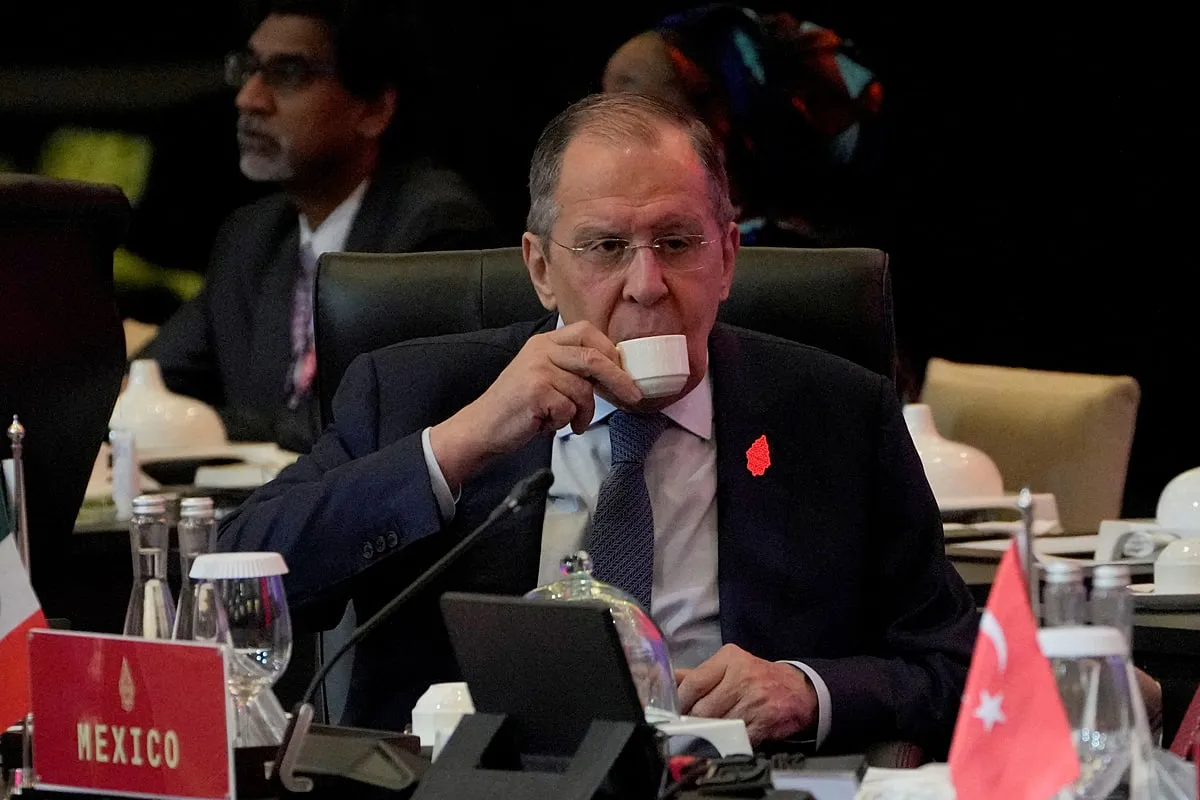 
											
											Ukraina muzokaralar uchun nomaqbul talablar qo‘ymoqda – Lavrov
											
											