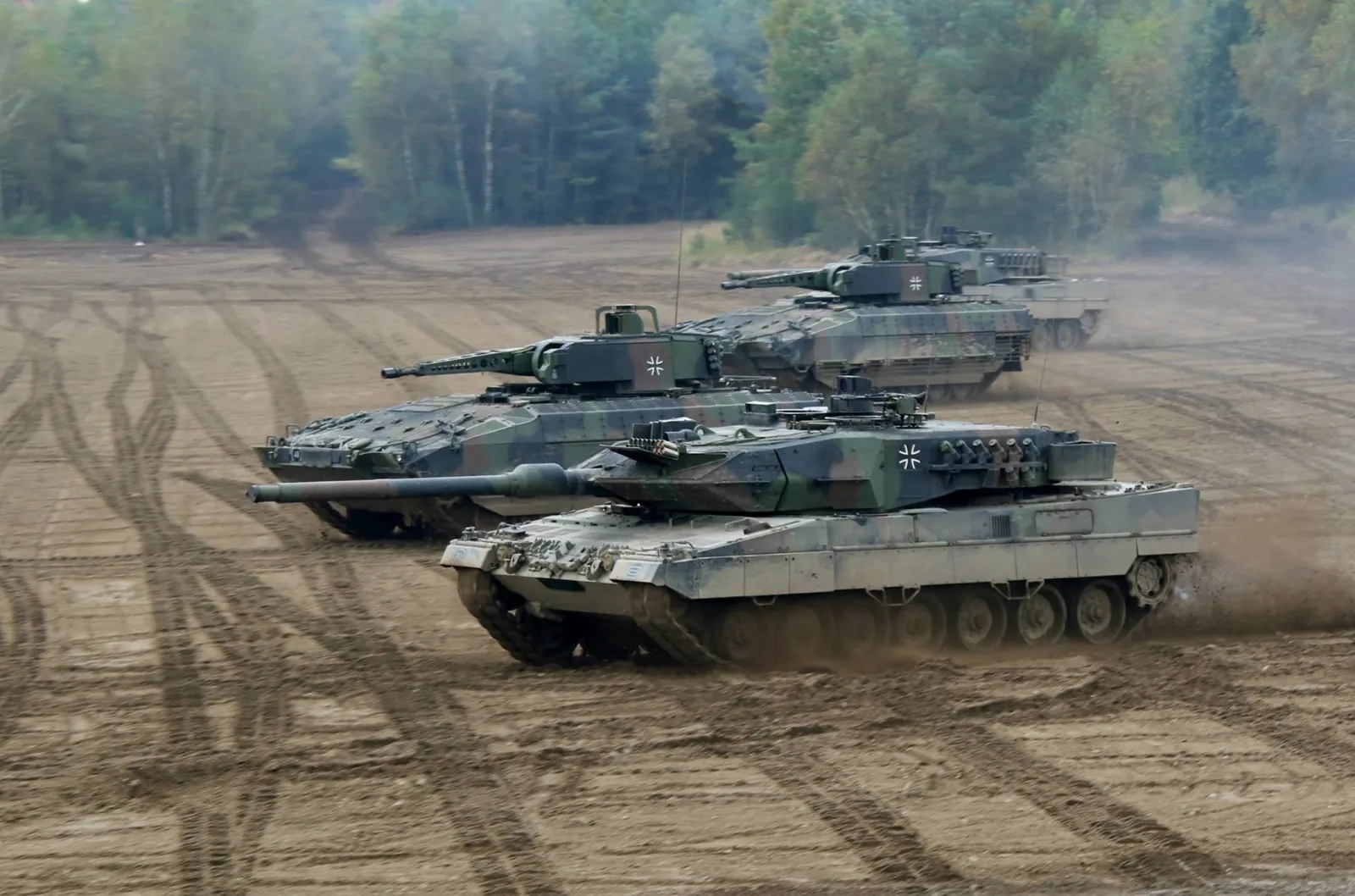 
											
											Germaniya fuqarolarining aksariyati Ukrainaga tank yuborishga qarshi chiqdi
											
											