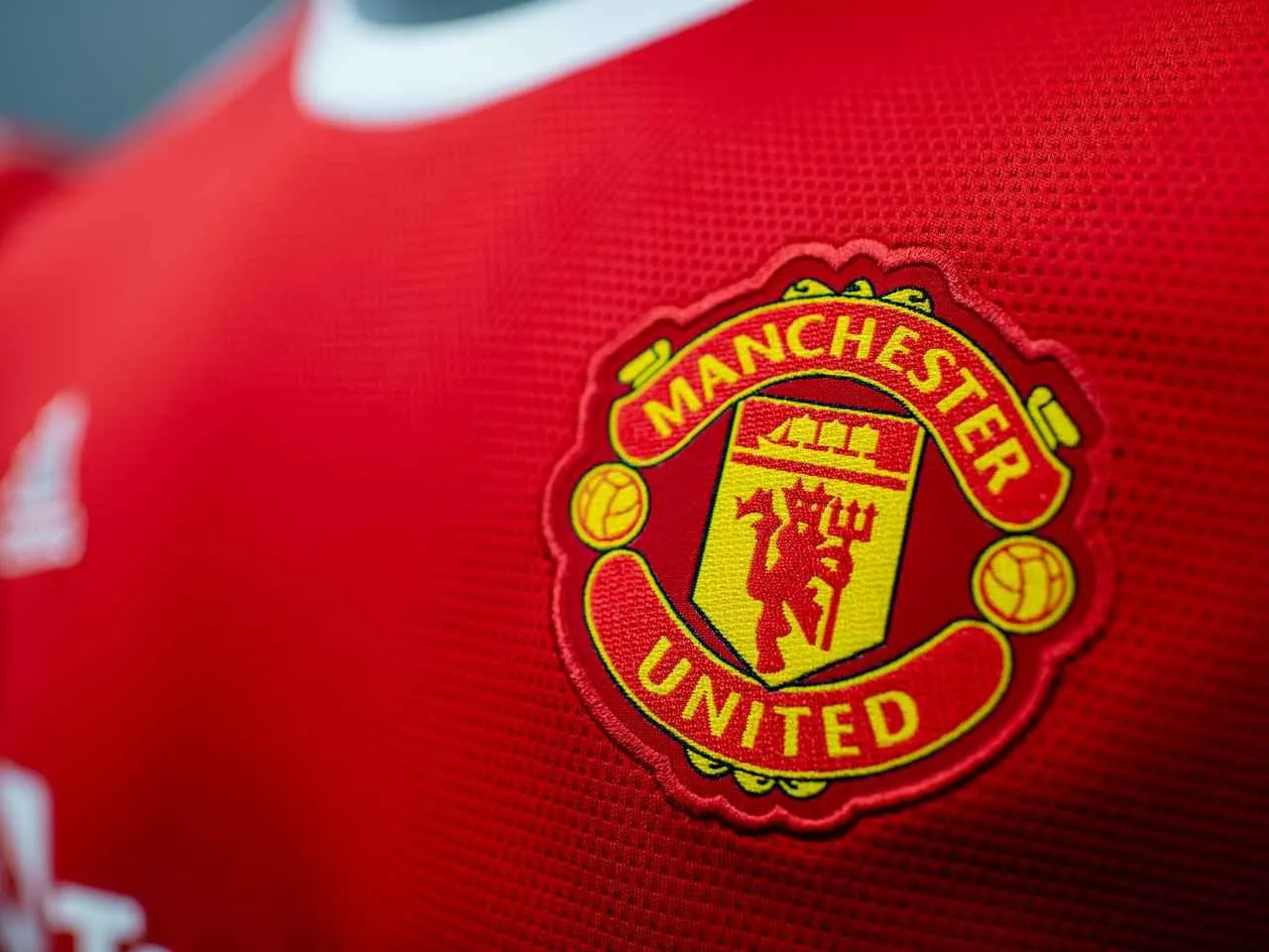 
											
											Манба: Қатарлик инвесторлар «Манчестер Юнайтед«ни 5 млрд. фунт стерлингга сотиб олишга тайёр
											
											