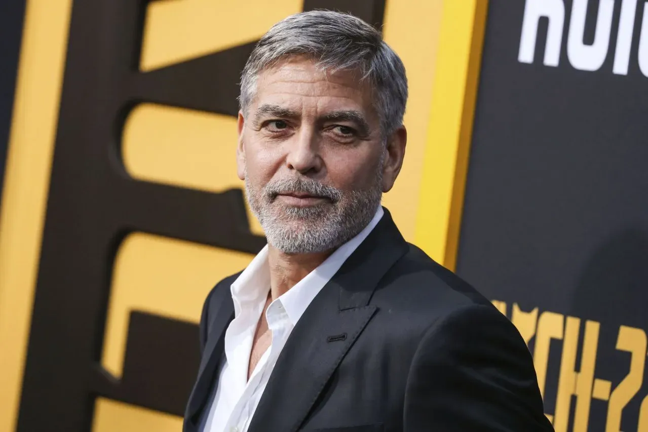 
											
											Жорж Клуни “Флеш” фильмида Бэтмен образида кўриниш беради
											
											