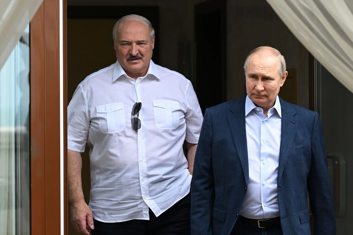 
											
											Lukashenkoning aytishicha, uning o‘zi Putindan Belarusga yadroviy qurol berishini talab qilgan
											
											