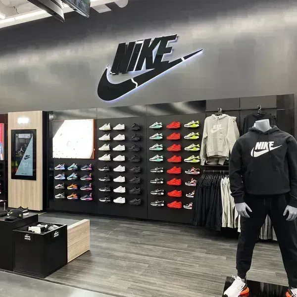 
											
											Ўзбекистонда "Nike" брендининг илк маҳсулотлари чиқарилиши бошланди
											
											