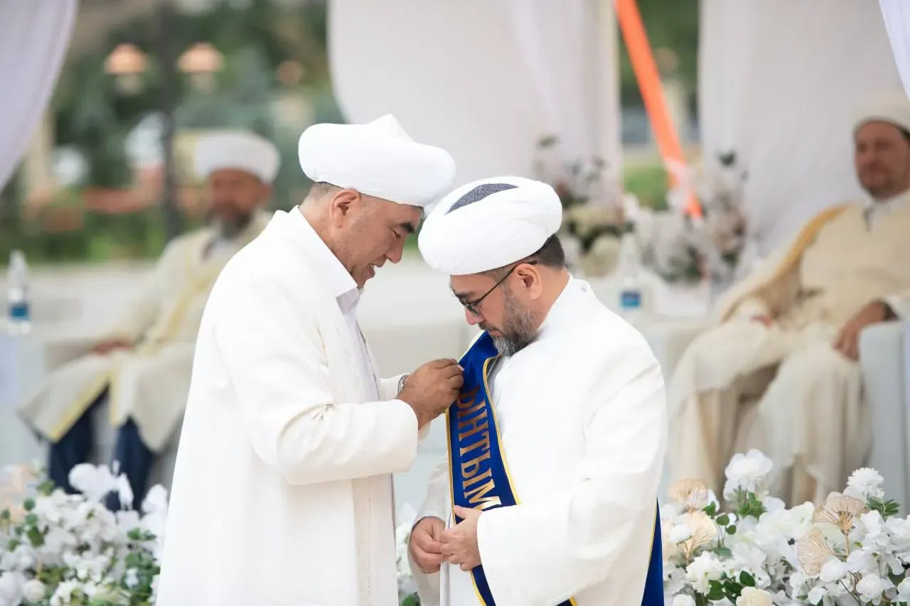 
											
											Muftiy Nuriddin Xoliqnazar Qirg‘izistonda “Birdamlik” medali bilan mukofotlandi
											
											