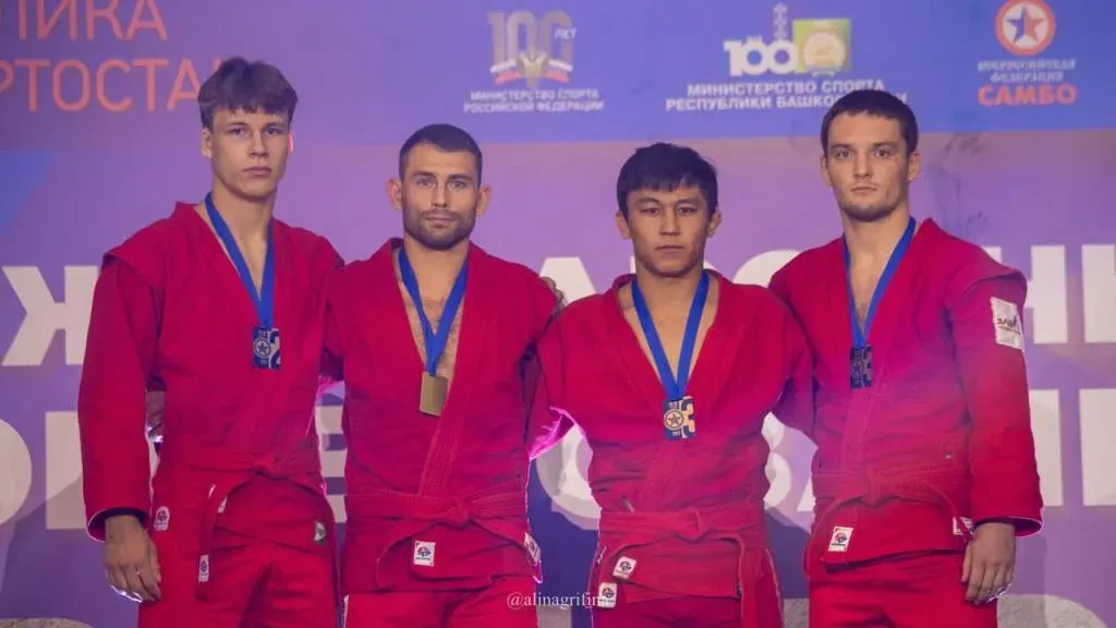 
											
											Islom Nosirov oltin medalni qo‘lga kiritdi
											
											