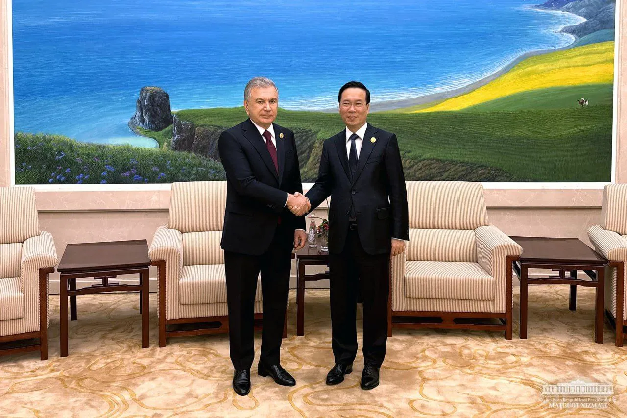 
											
											Mirziyoyev Vyetnam prezidenti bilan uchrashdi
											
											