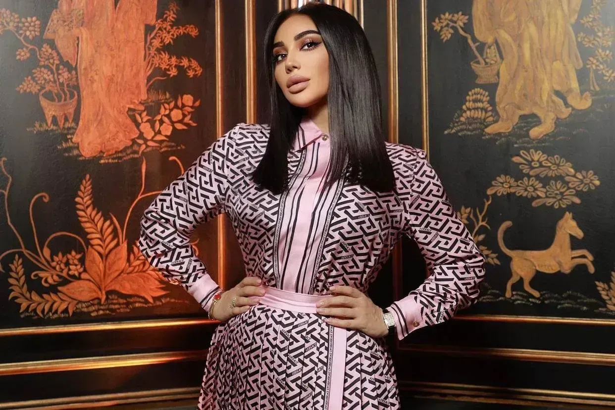 Ijtimoiy tarmoqlardan juda sexy qizlar Ijtimoiy tarmoqlardan juda sexy qizlar