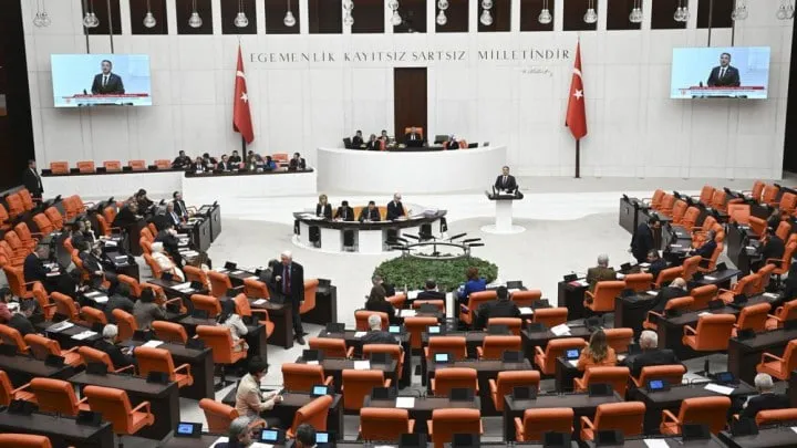 
											
											Туркия парламенти Швециянинг НАТОга киришини маъқуллади
											
											