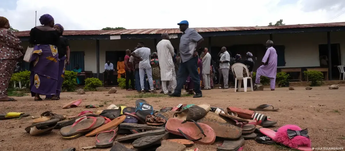 
											
											Нигерияда қуролланган шахслар 227 нафар мактаб ўқувчисини ўғирлаб кетишди
											
											