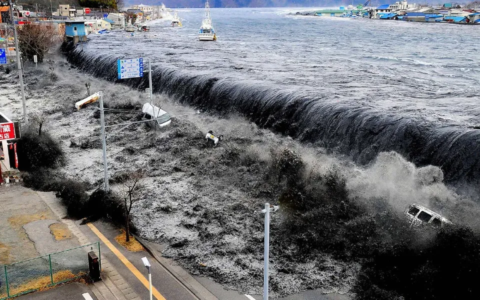 
											
											2011 йилги цунами Японияга қанча зарар келтирган?
											
											