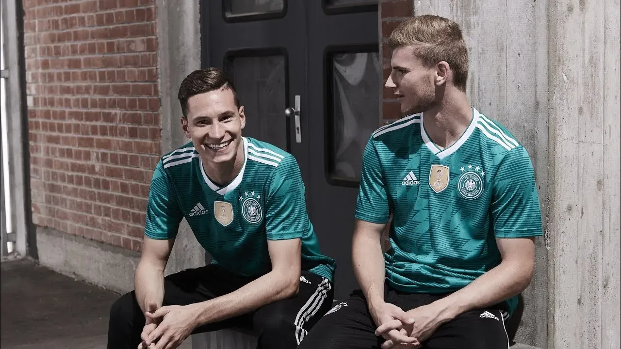 
											
											Germaniya futboli “Adidas"dan voz kechmoqda
											
											