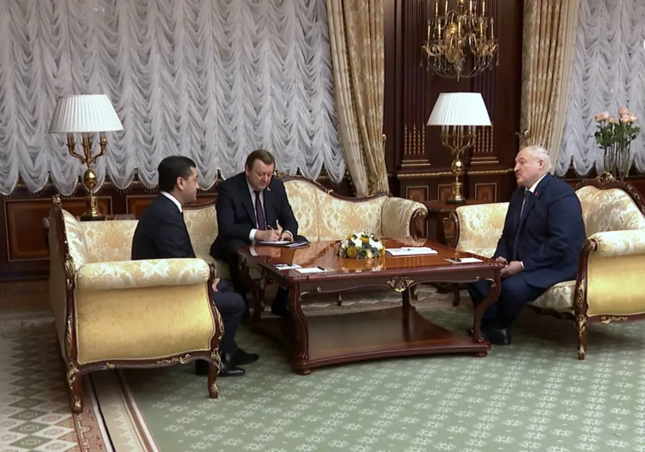 
											
											Baxtiyor Saidov Minskda Lukashenko va Belarus tashqi ishlar vaziri bilan uchrashdi
											
											