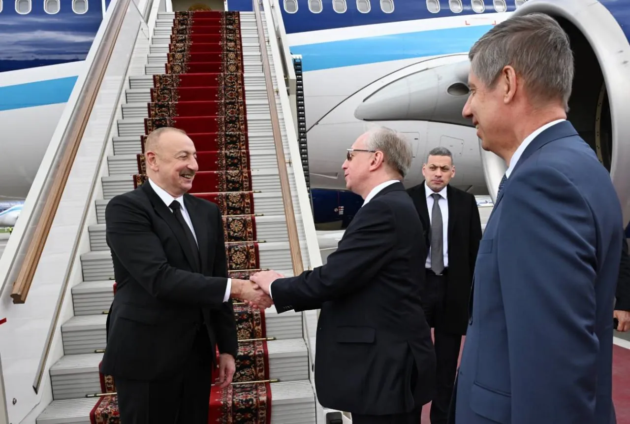 
											
											Aliyev amaliy tashrif bilan Rossiyaga bordi
											
											