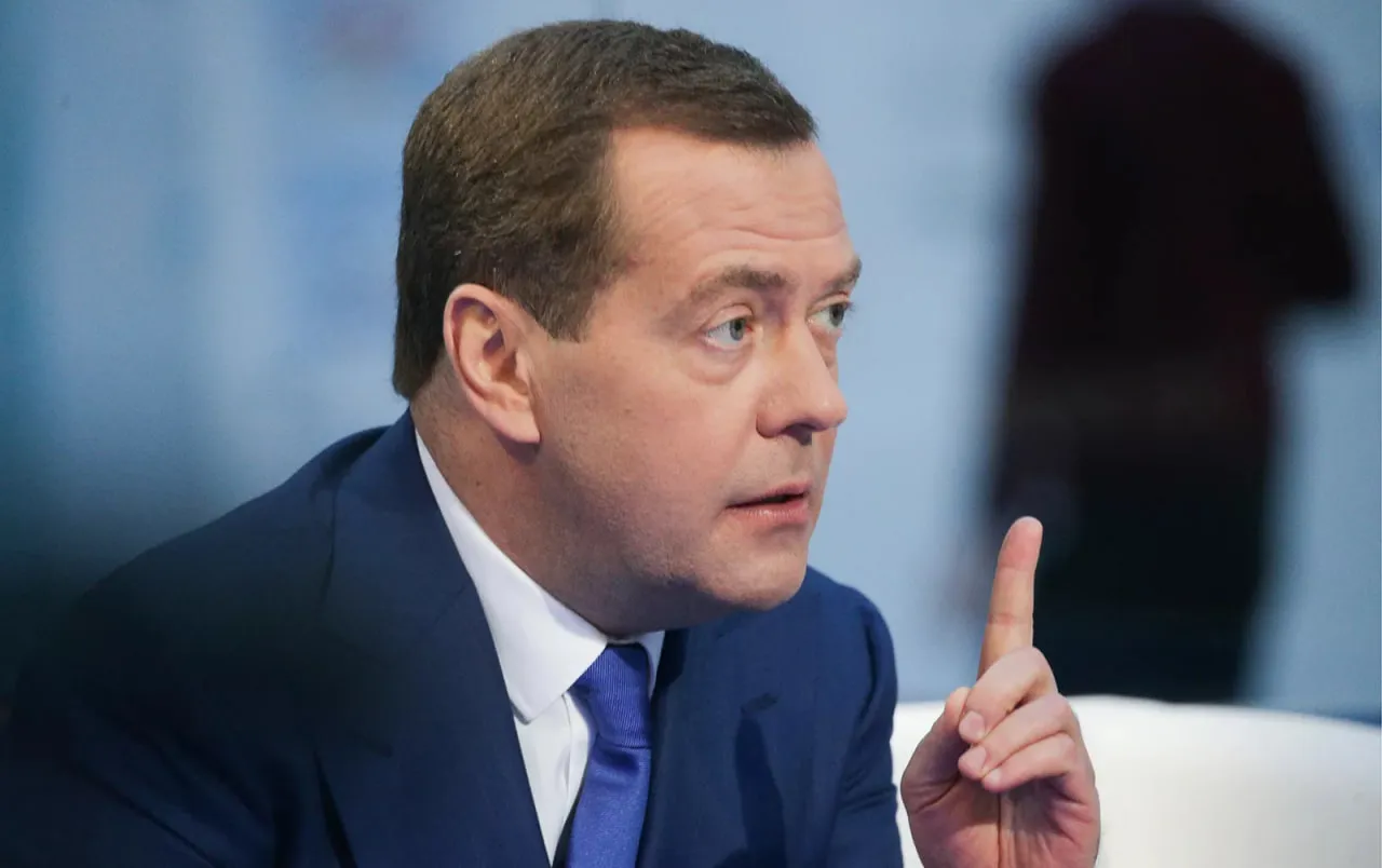 
											
											“Истеъфога чиқиш вақти келди” – Медведев
											
											