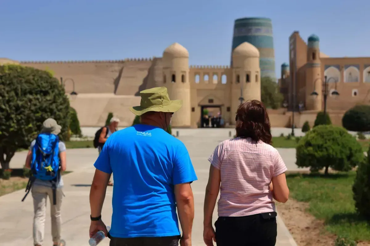 
											
											Ўзбекистонга ярим йилда 3,5 млн нафардан зиёд турист ташриф буюрди
											
											