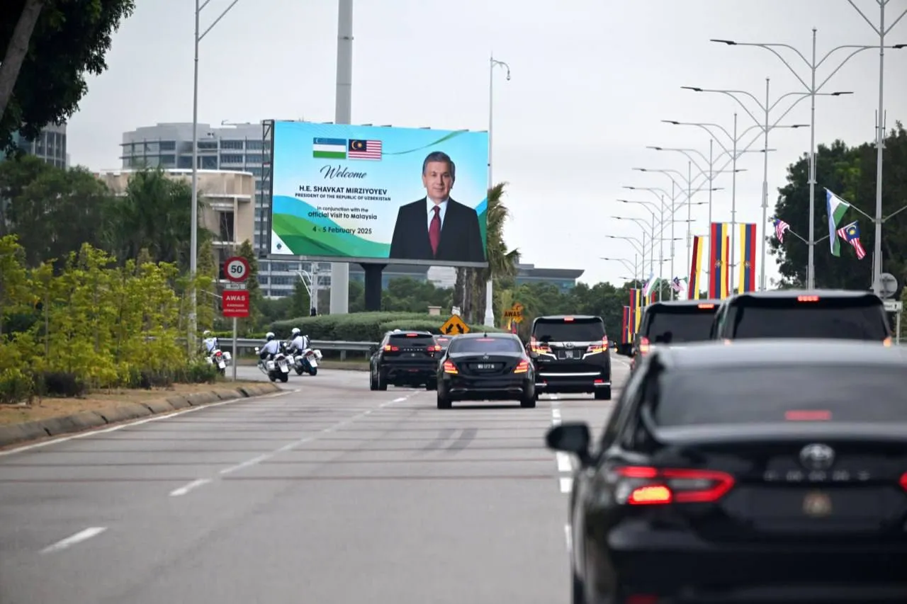 
											
											Малайзияда Шавкат Мирзиёевни кутиб олиш маросими бўлди
											
											