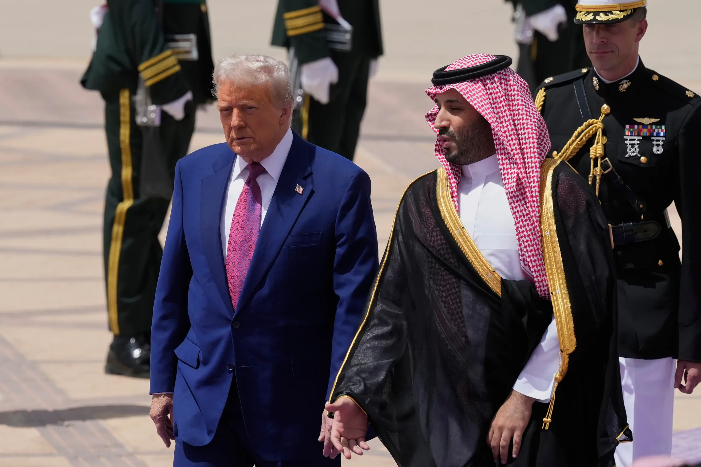 
											
											AQSh Saudiya Arabistoni bilan 600 mlrd dollarlik kelishuvlarga erishdi
											
											