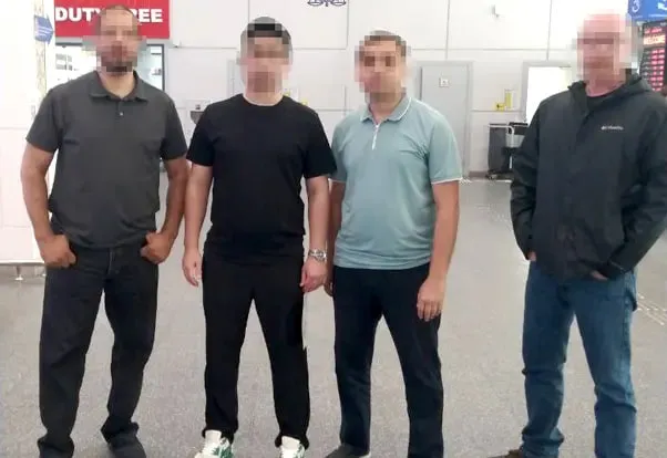 
											
											Йирик фирибгарликда гумон қилинган ўзбекистонлик АҚШдан депортация қилинди
											
											