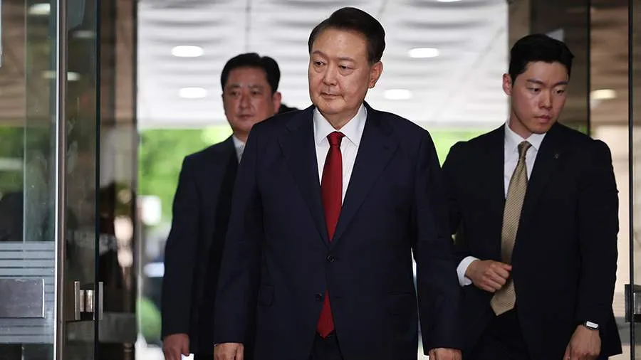 
											
											Janubiy Koreya sobiq prezidenti Yun Sok Yol hibsga olindi
											
											