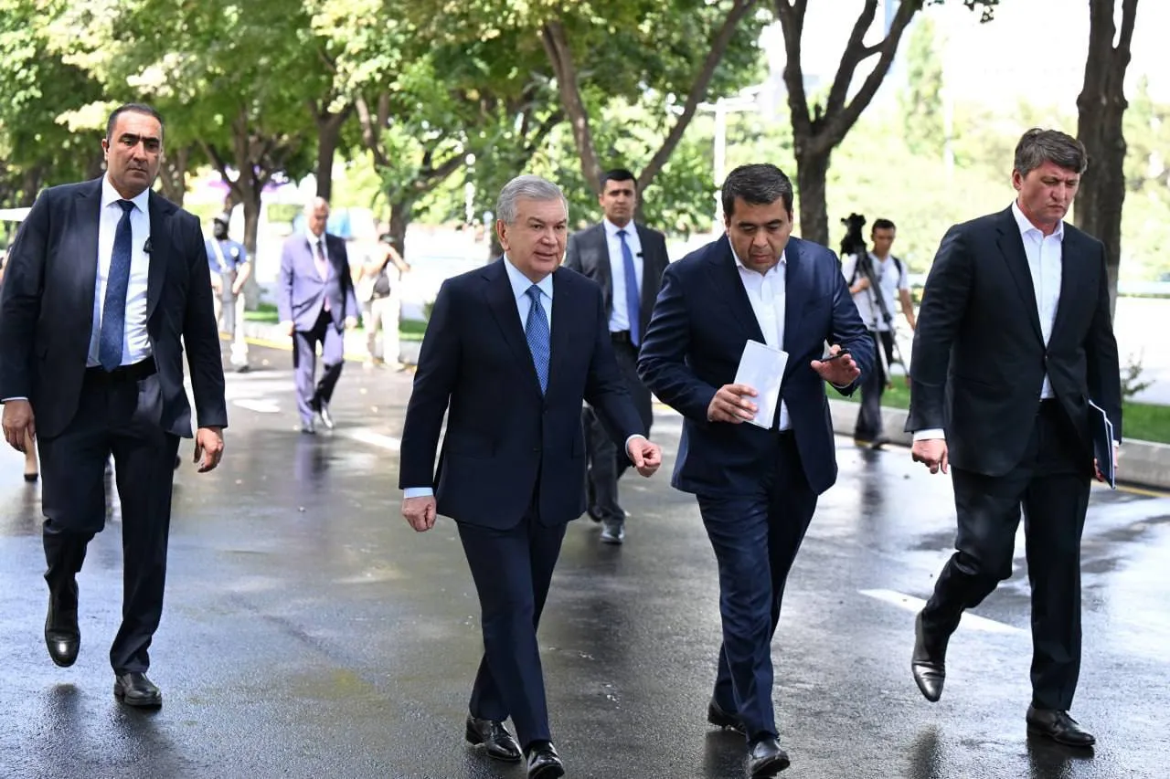 
											
											Prezident Toshkentda bunyodkorlik ishlari va turmush farovonligi bilan tanishdi
											
											