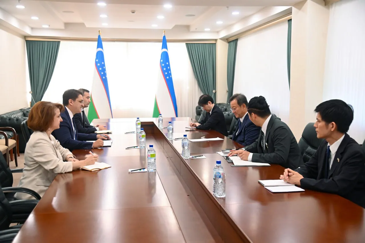 
											
											Tashqi ishlar vaziri o‘rinbosari Yaponiya elchisi bilan uchrashdi
											
											