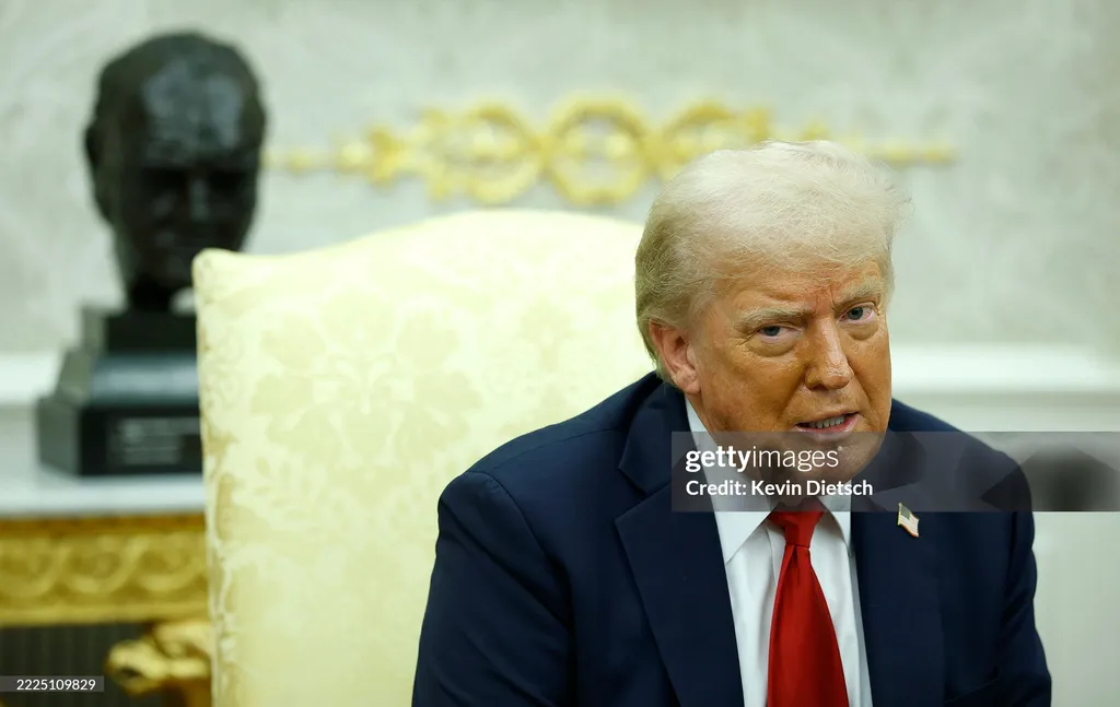 
											
											Доналд Трамп Россия - Украина уруши борасида ўз фикрларини билдирди
											
											