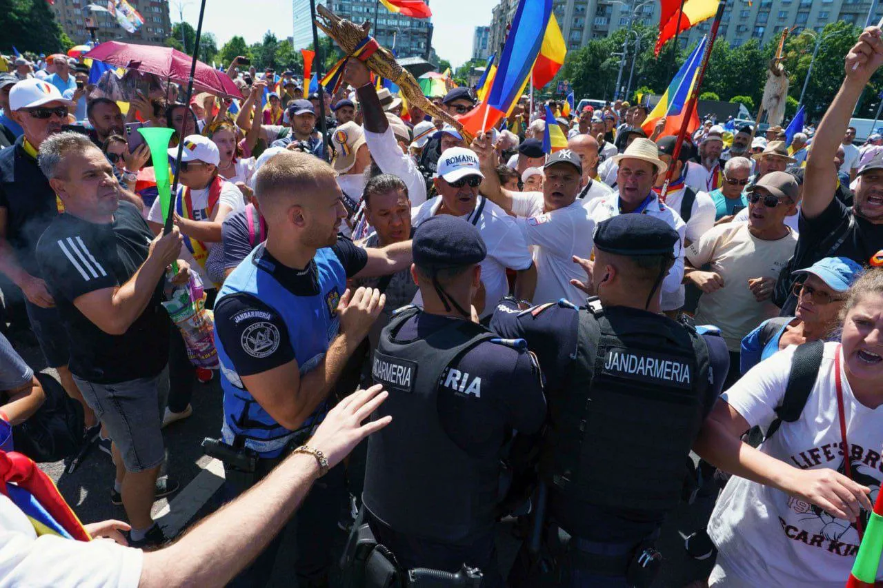 
											
											Ruminiyada keng ko‘lamli norozilik namoyishlari bo‘lib o‘tmoqda
											
											