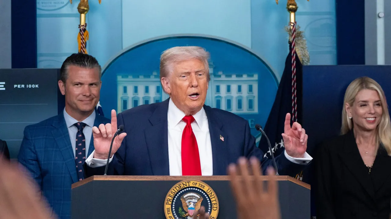 
											
											Трамп Вашингтонга Миллий гвардия ходимларини олиб киришга буйруқ берди
											
											