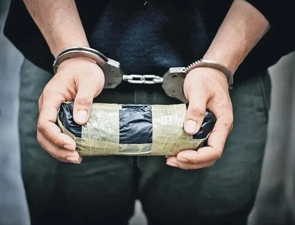 
											
											Наманганда машинасида “гашиш” ташиган ҳайдовчига жиноят иши қўзғатилди
											
											