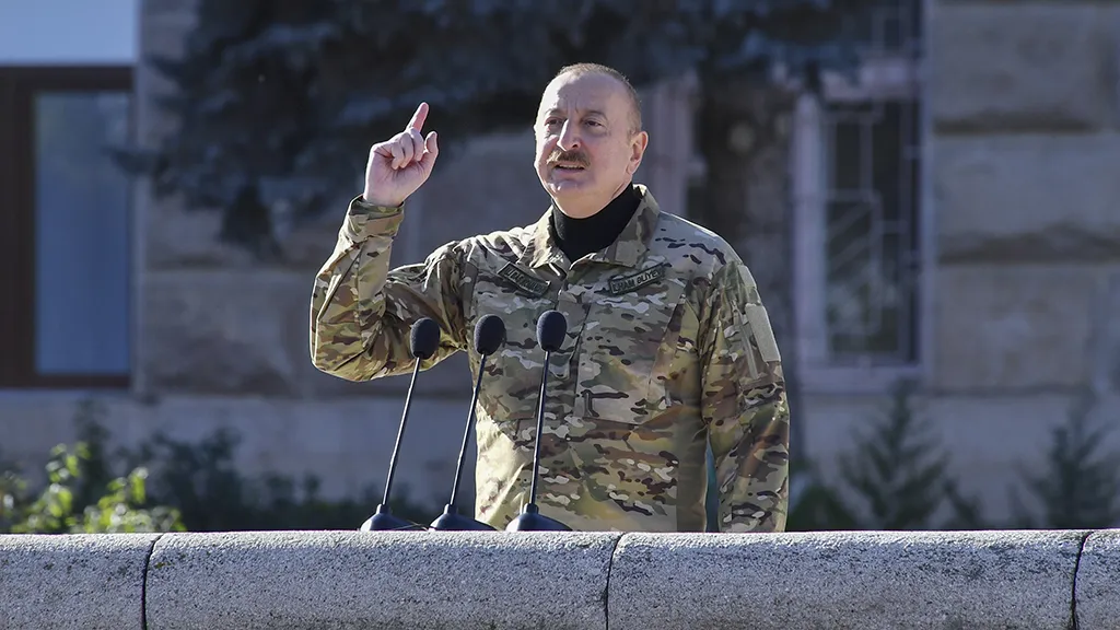 
											
											Илҳом Алиев Туркий давлатлар ташкилотига аъзо давлатларга ҳарбий машғулотлар ўтказишни таклиф қилди
											
											