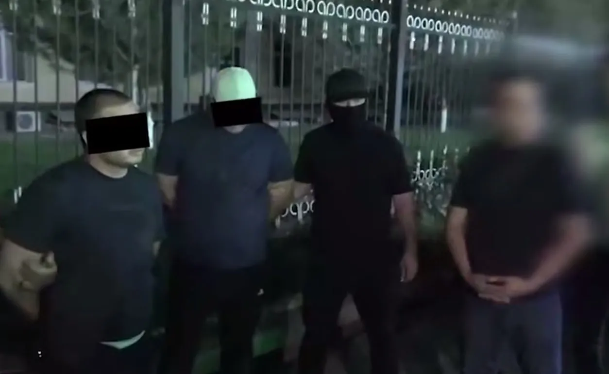 
											
											Toshkent viloyatida prokuratura organlari xodimlari pora bilan ushlandi
											
											