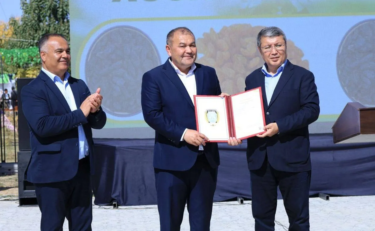 
											
											“Samarqand mayizi” geografik ko‘rsatkich sifatida davlat ro‘yxatidan o‘tkazildi
											
											