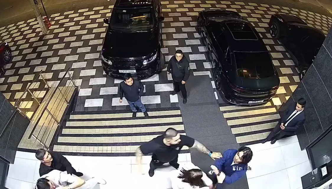 
											
											Тошкентда юзага келган жанжал юзасидан бир киши 8 йилга қамалди
											
											