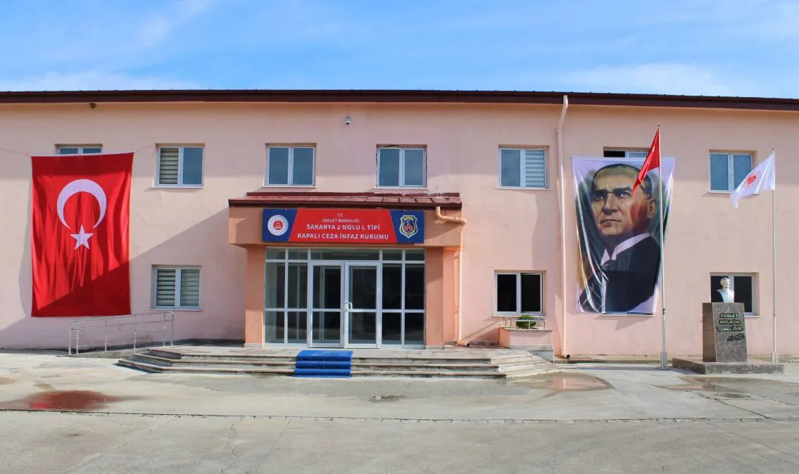 
														
														Turkiyada hibsda bo‘lgan O‘zbekiston fuqarosi sud qarori bilan ozodlikka chiqdi
														
														