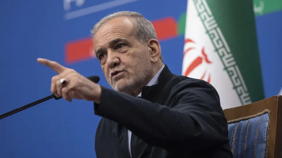 
														
														Eron prezidenti yadroviy obyektlarni tiklashga va’da berdi
														
														