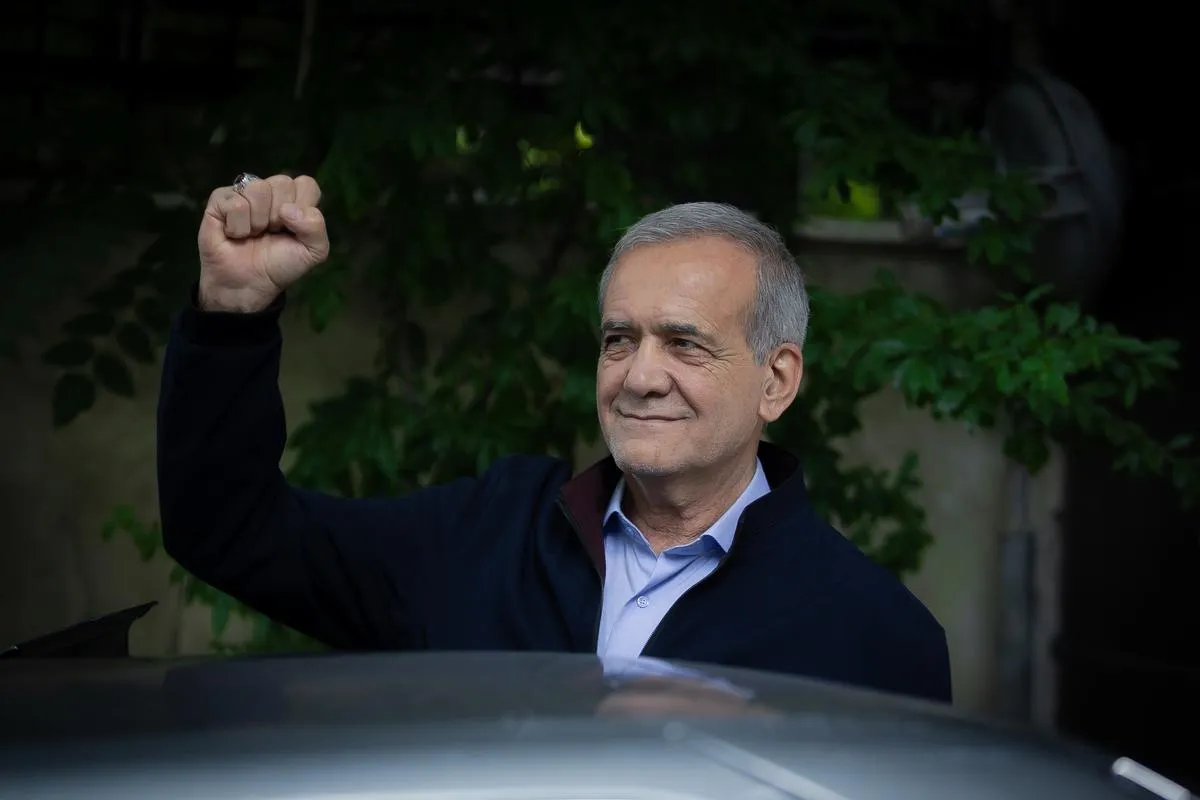 
														
														Eron prezidenti o‘z maoshini maktab qurilishi uchun yo‘naltirdi
														
														