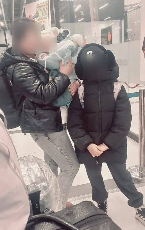 Новосибирскда қийин аҳволда қолган ўзбекистонлик аёл ва икки нафар фарзанди ватанга қайтарилди