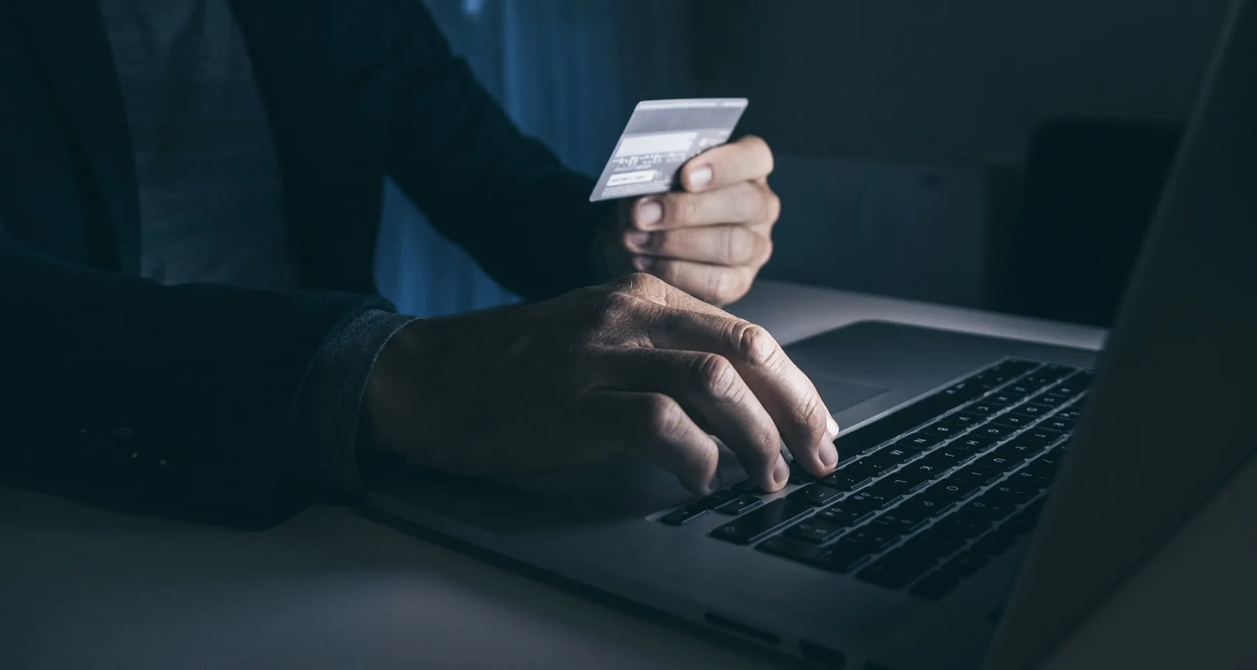 Firibgarlar 600 nafar fuqaroni jami 1 mlrd 32 mln so‘mga chuv tushirdi