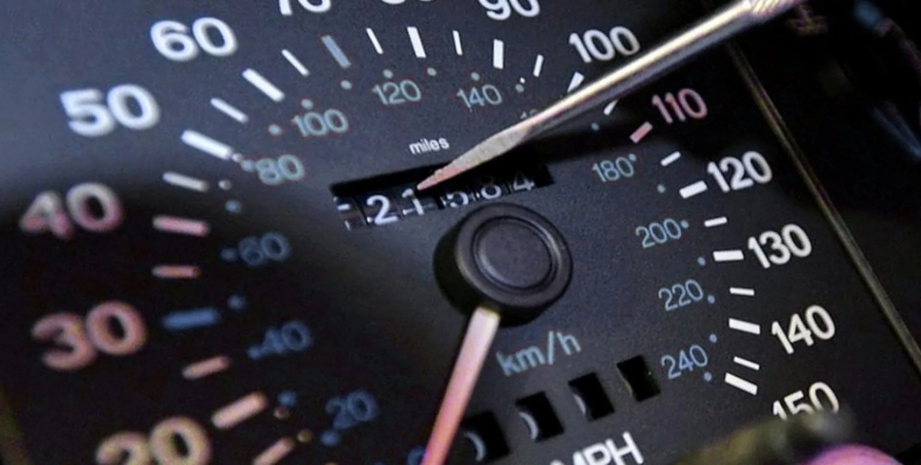 
														
														Avtomobilni sotishda haqiqiy “probeg”ini yashirganlar jarimaga tortilishi mumkin
														
														