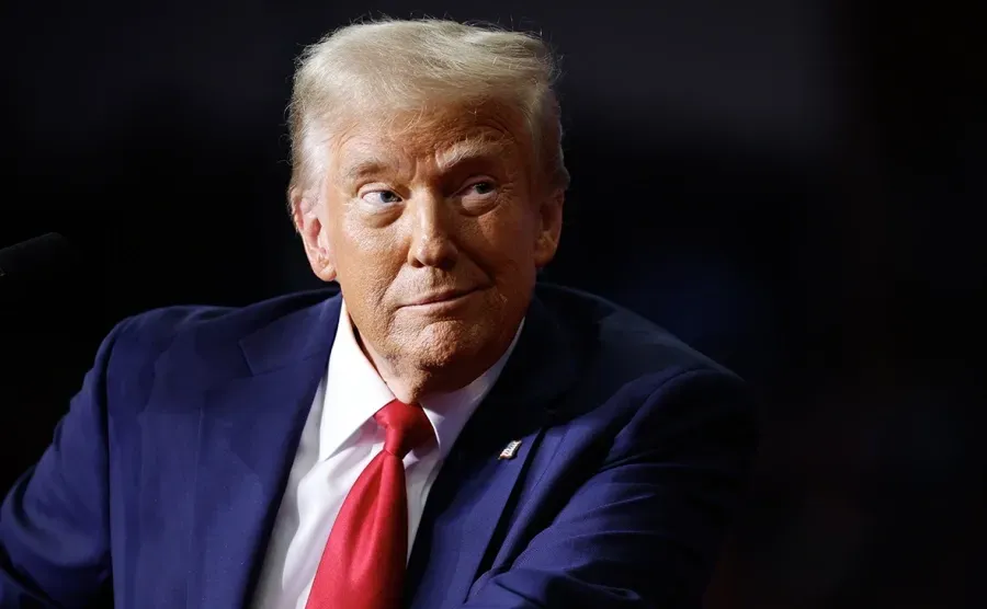 Tramp Shveysariyaga bojlarni kamaytirish evaziga hadyalar olgan – manba