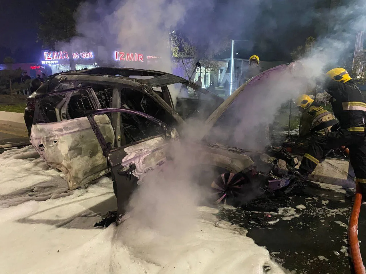 
														
														Chilonzorda elektromobil yonib ketdi
														
														