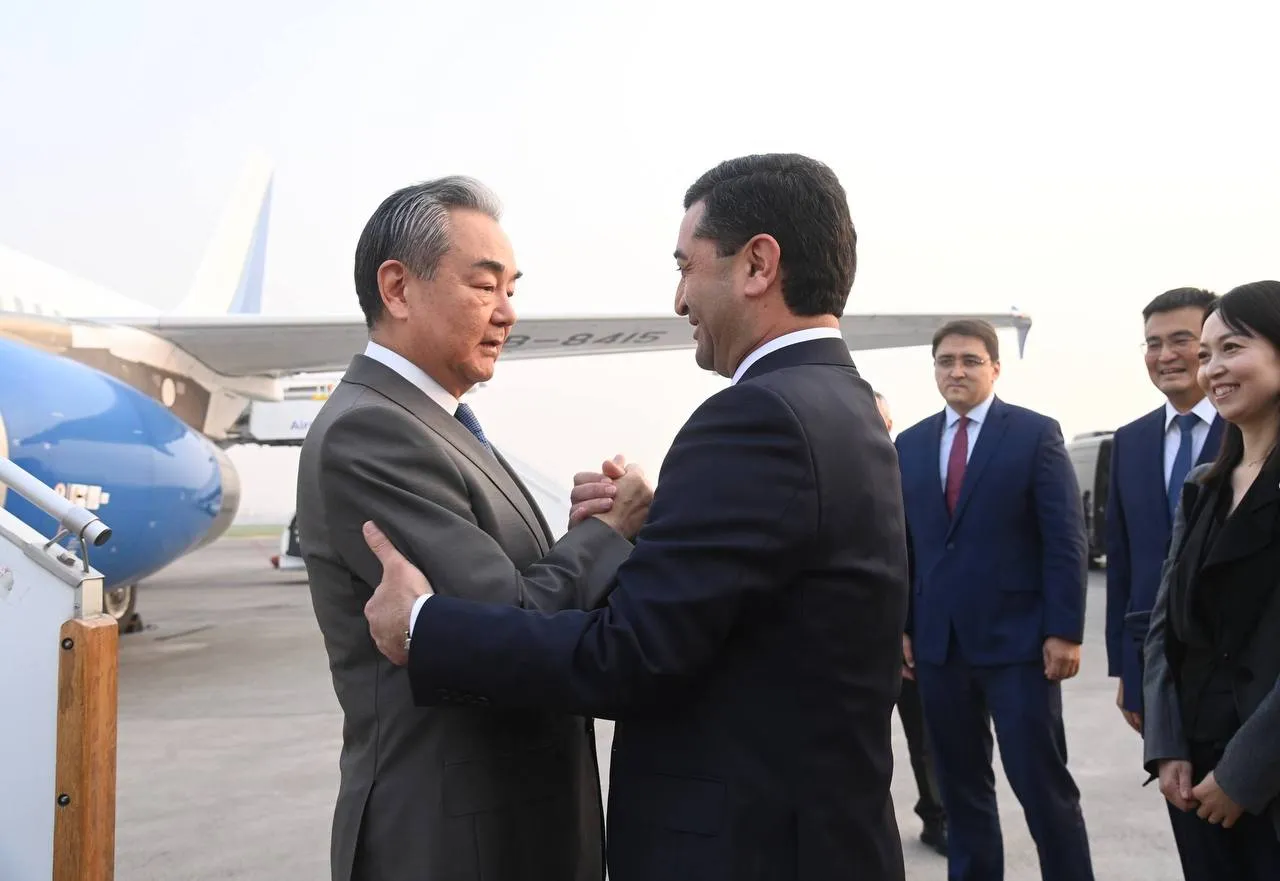 
														
														Xitoy tashqi ishlar vaziri O‘zbekistonga keldi
														
														